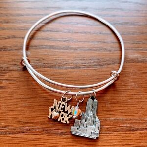 New York World Trade Center bangle bracelet